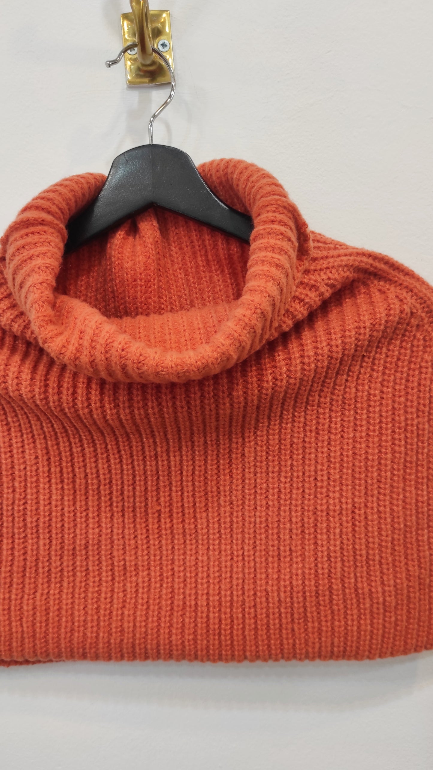 Cuello Amber