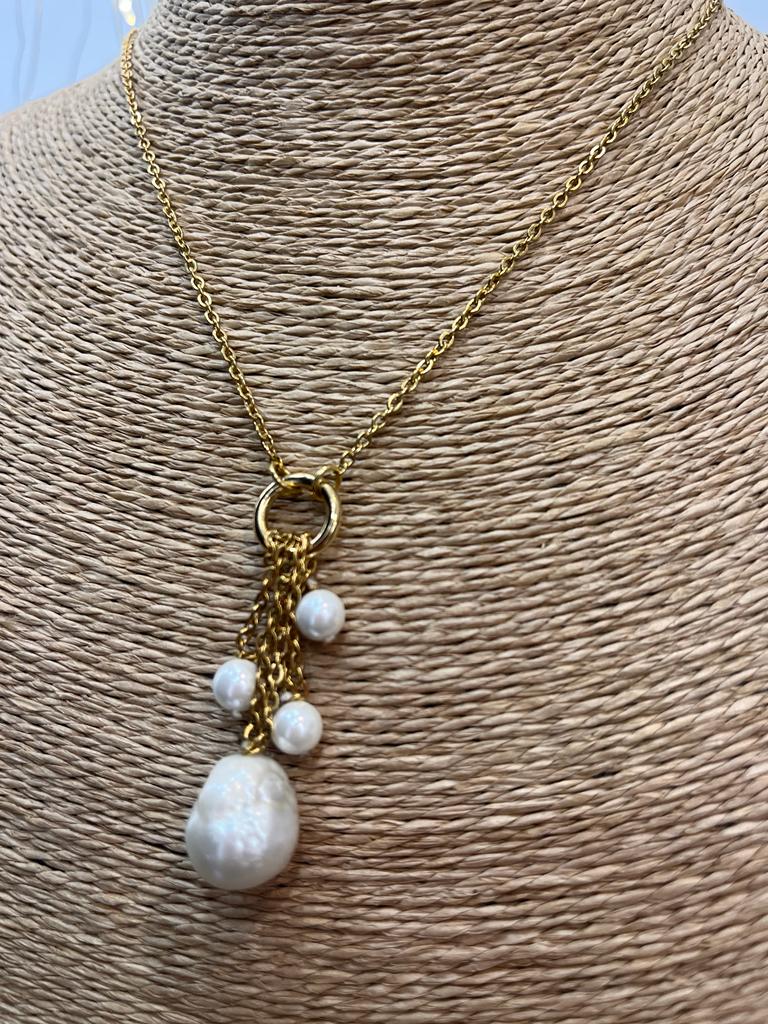 Pearl Kelly necklace