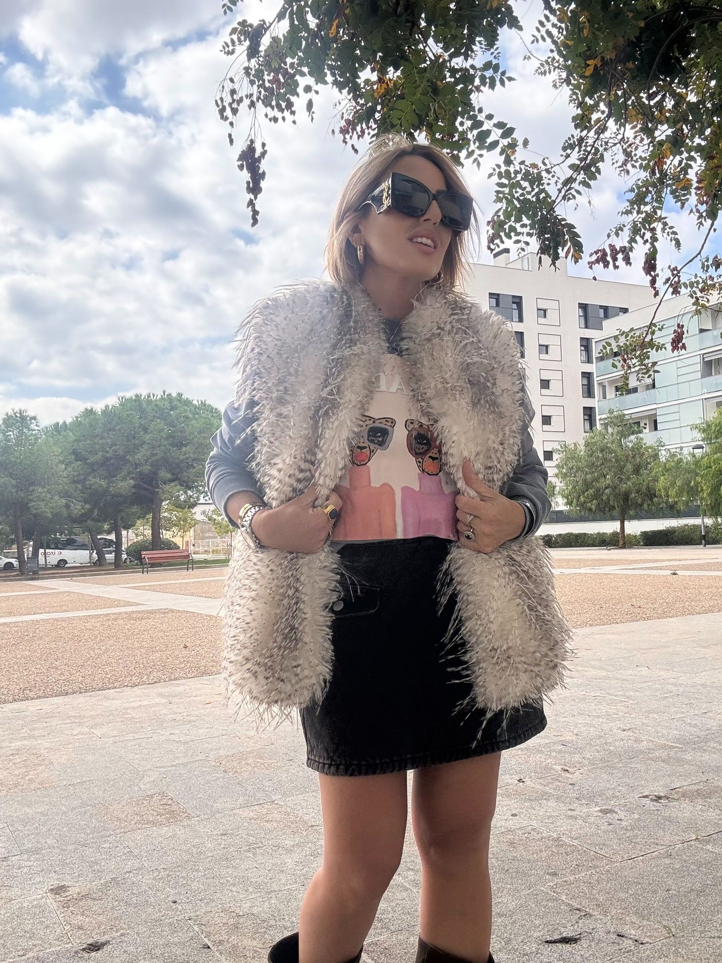 ANINE  VEST