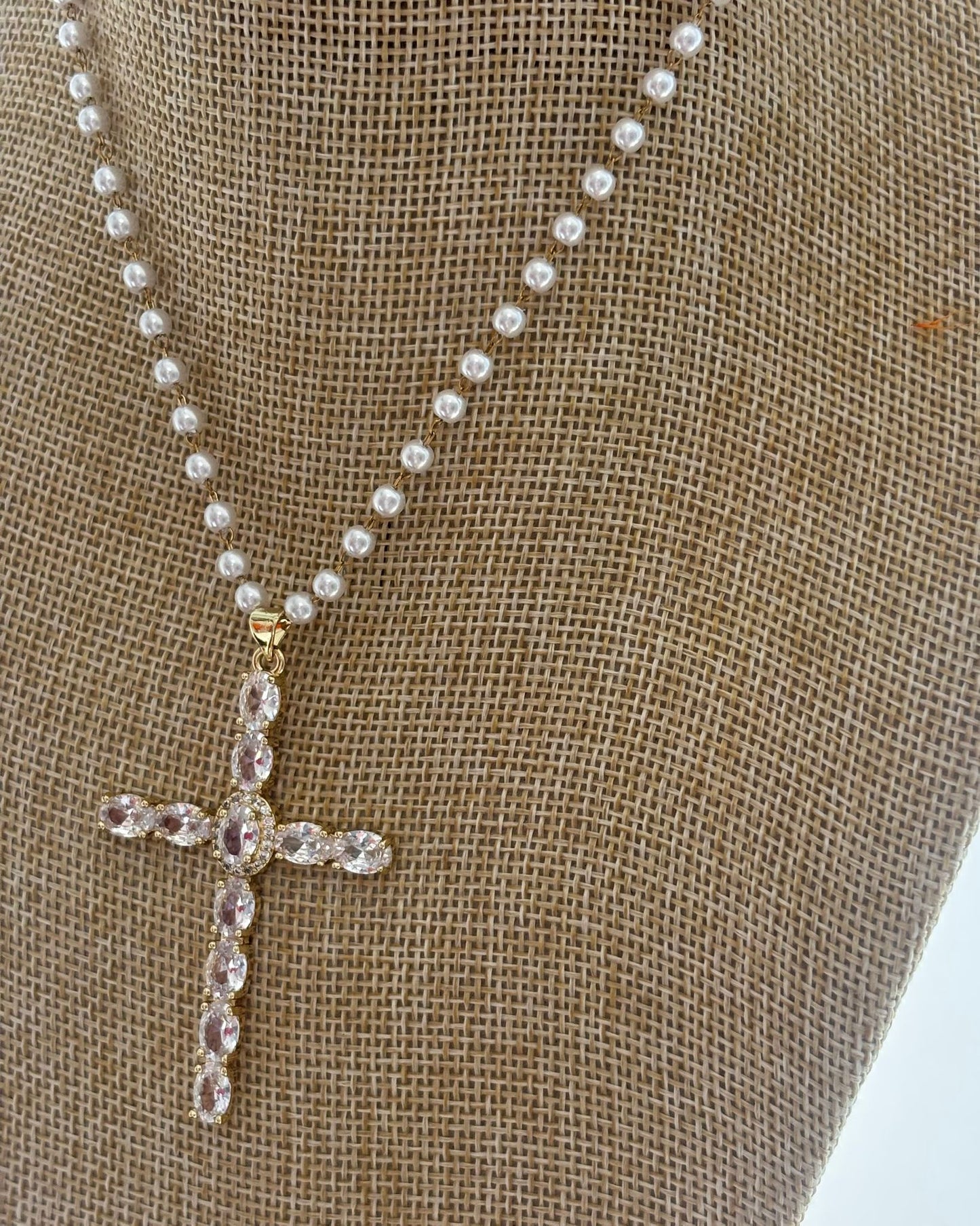 COLLAR CRUZ PERLA