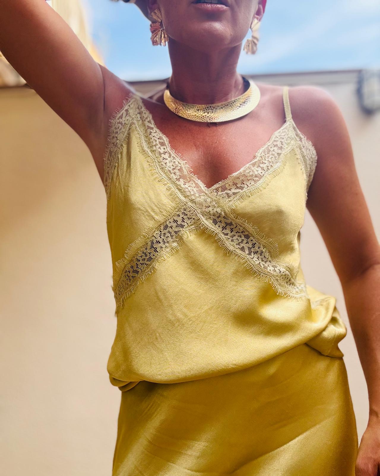 SALLY  SILK TOP