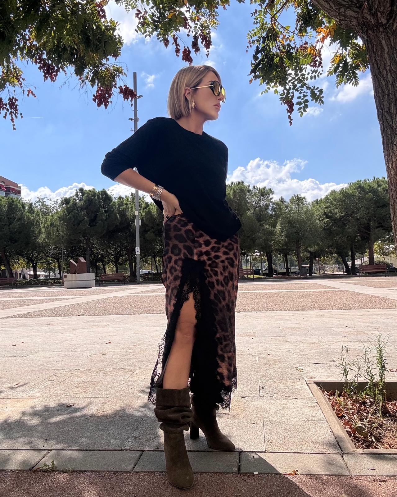 SOFIA SKIRT