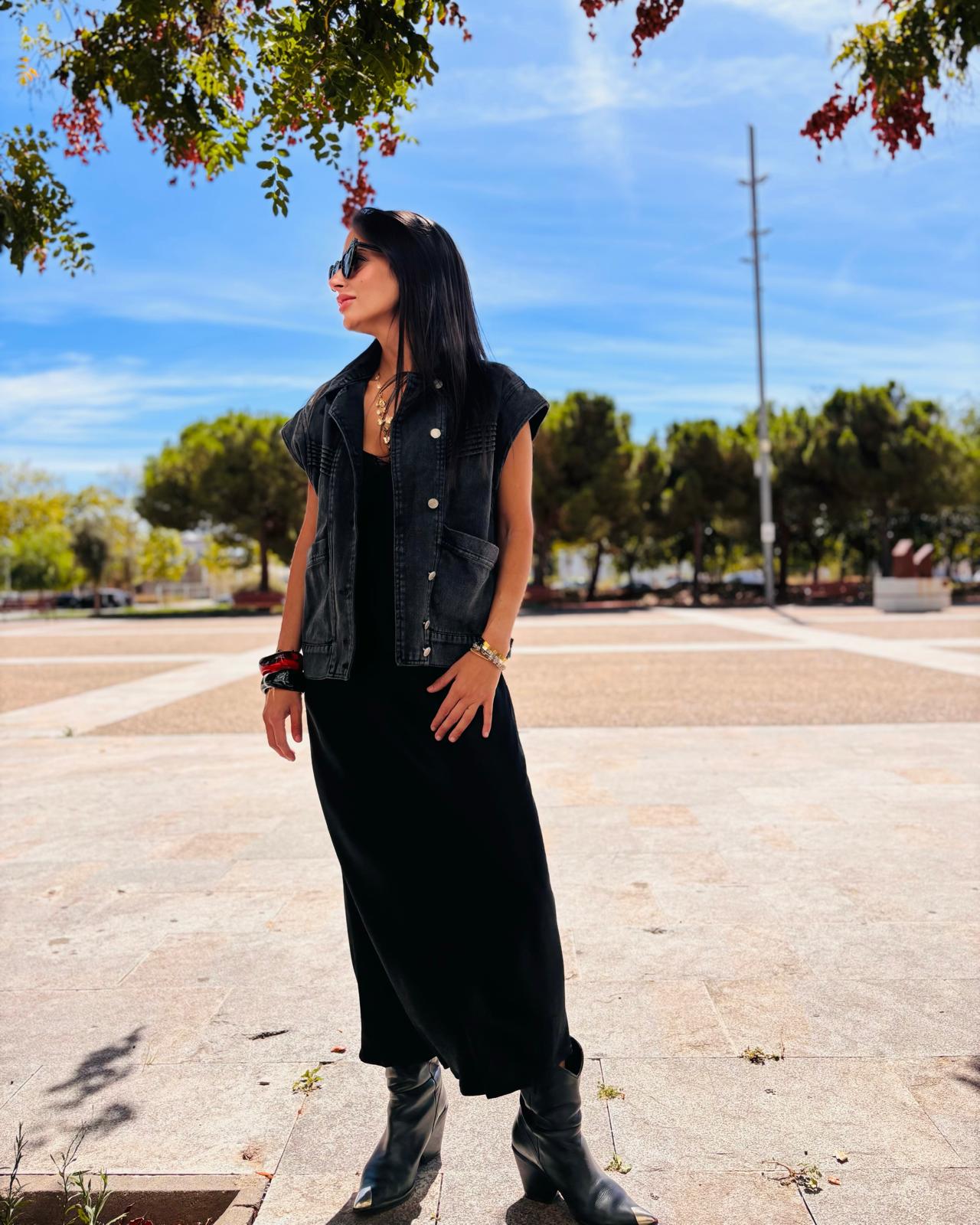 MARA GREY VEST