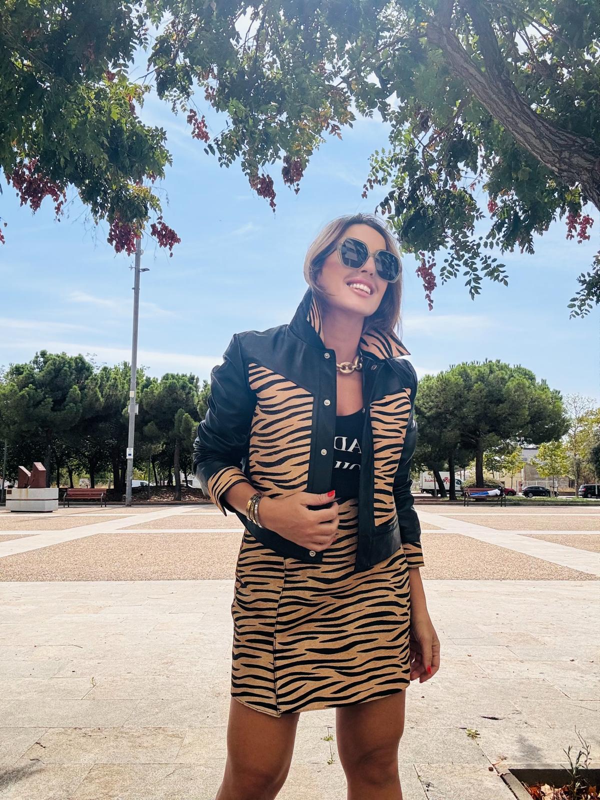 AINARA LEATHER JACKET