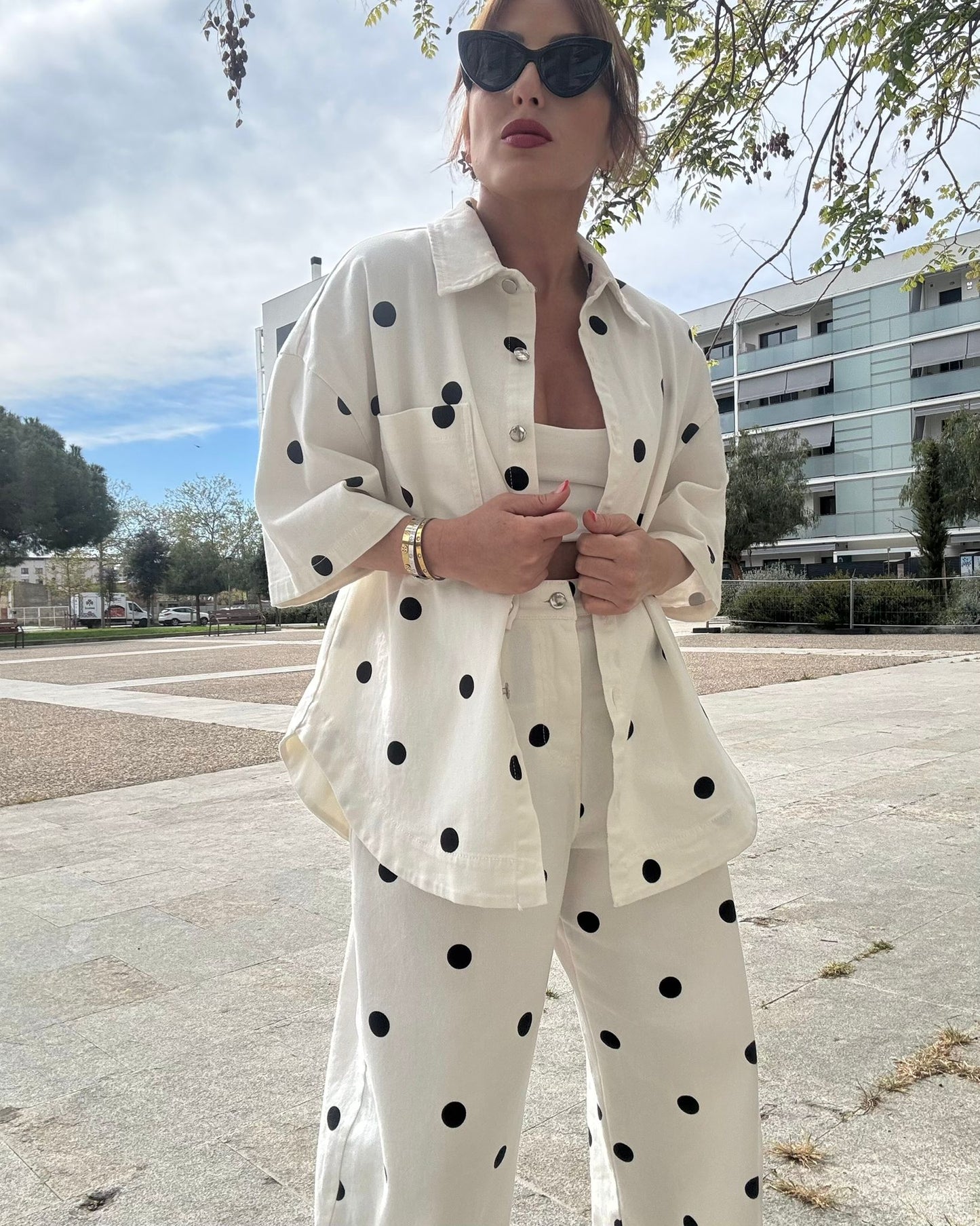 POLKA DOTS SOBRE CAMISA