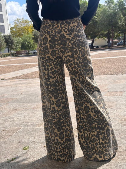 LIZETH PANT