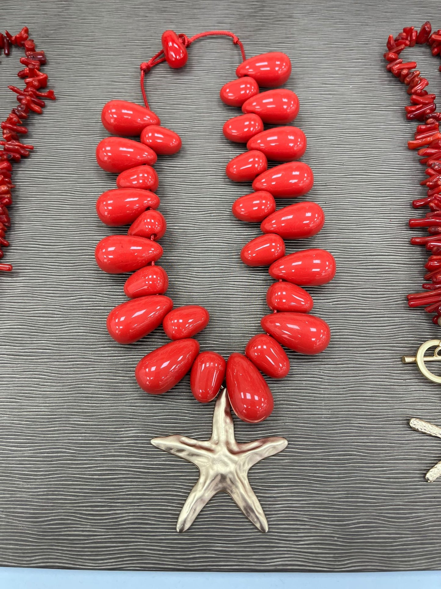 LEANDRA NECKLACE