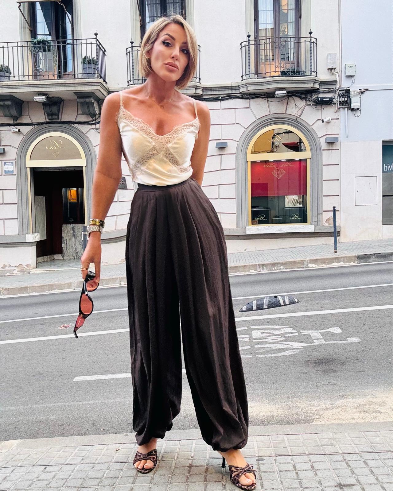 SALLY TOP