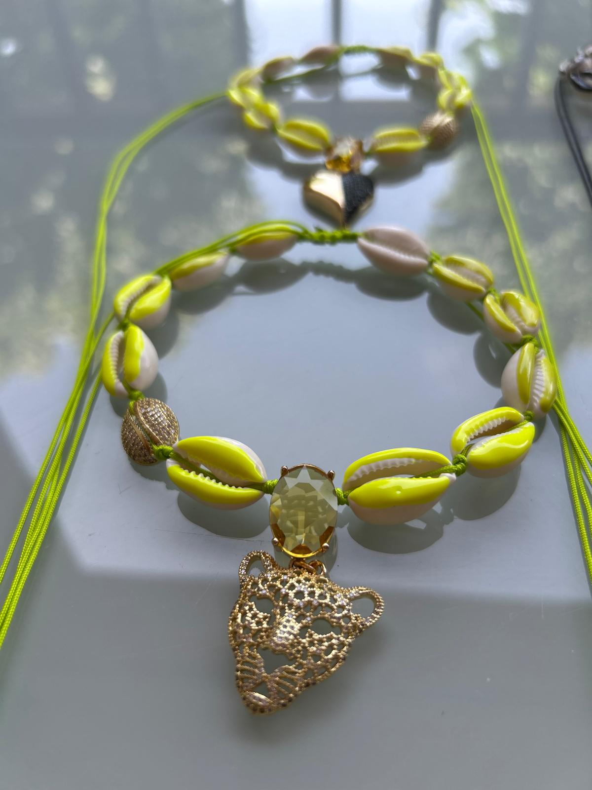 STRASS LEO SHELL NECKLACE