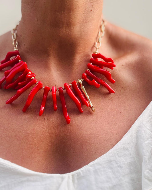 LIA NECKLACE