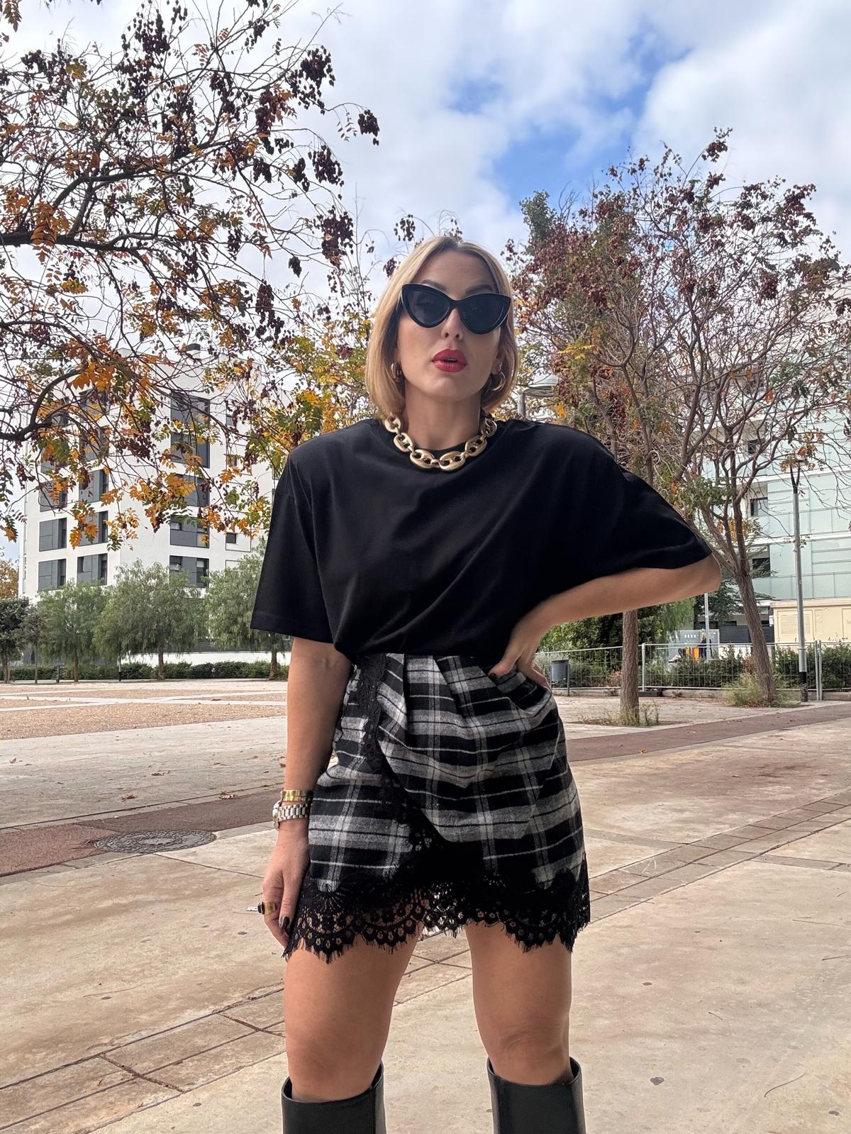 ANNIE MINI SKIRT