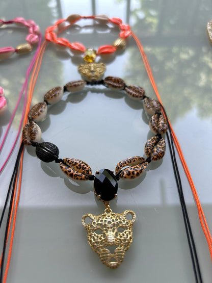 STRASS LEO SHELL NECKLACE